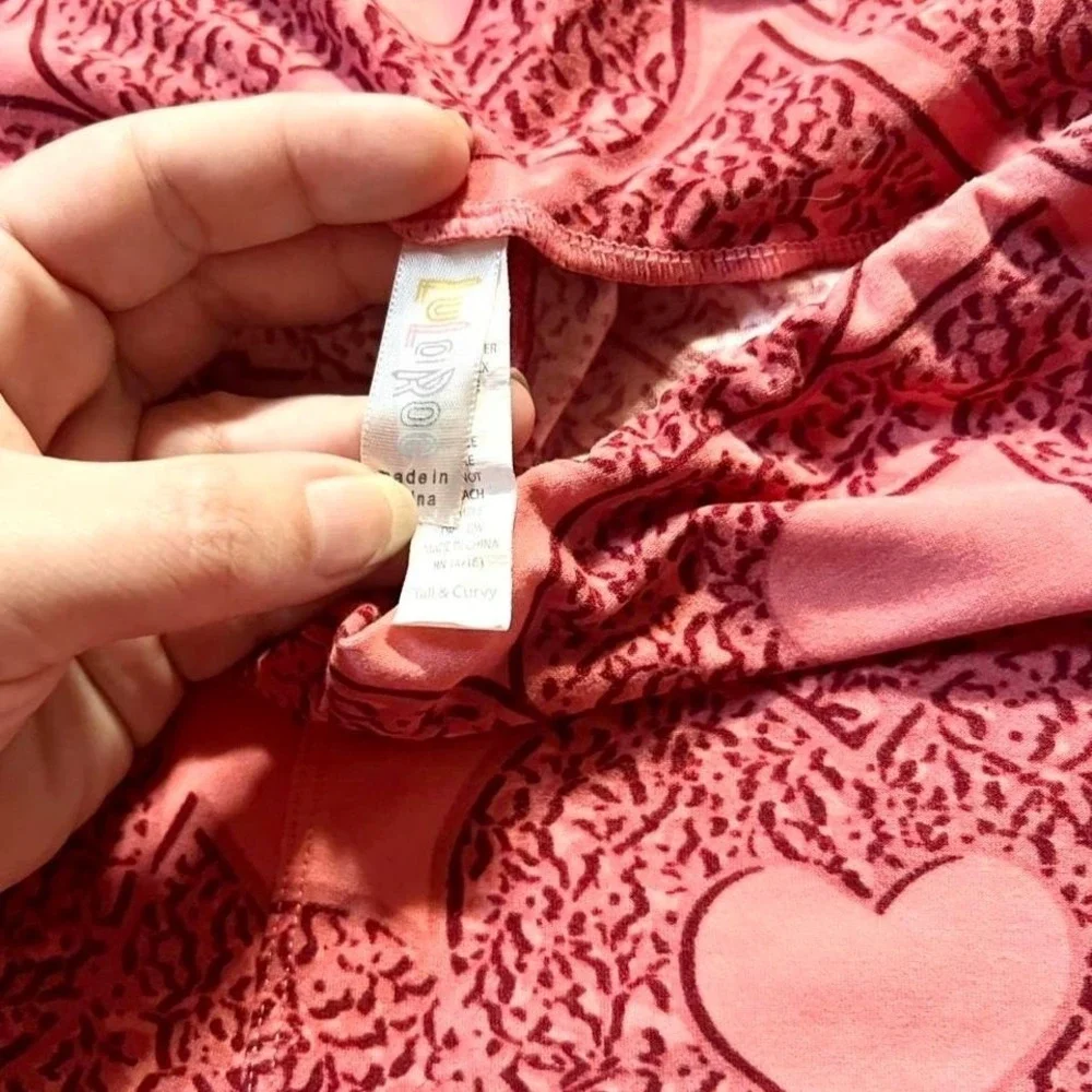 Lularoe Filigree Heart Valentines Day Womens Tall Curvy Leggings Love‎ Statement